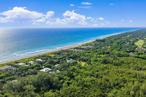 12 N Beach Road Jupiter Island FL 33455