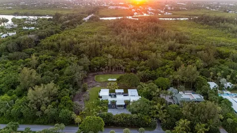 12 N Beach Road Jupiter Island FL 33455