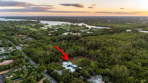 12 N Beach Road Jupiter Island FL 33455