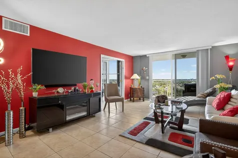 1050 Hillsboro Mile Hillsboro Beach FL 33062