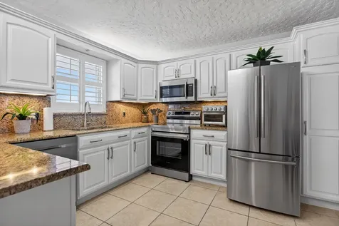 1050 Hillsboro Mile Hillsboro Beach FL 33062