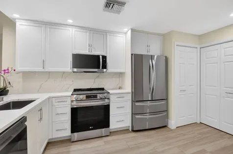 7484 La Paz Boulevard Boca Raton FL 33433