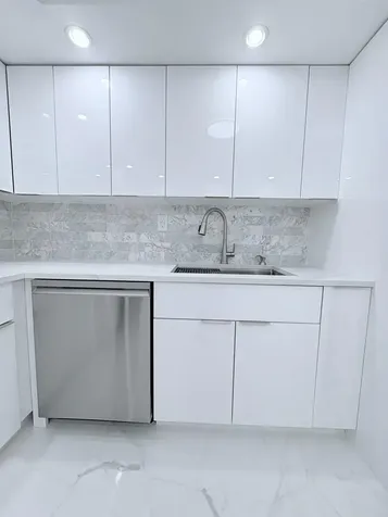 600 Parkview Drive Hallandale Beach FL 33009