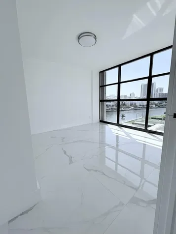 600 Parkview Drive Hallandale Beach FL 33009
