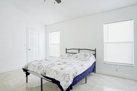 2619 Sw Fair Isle Road Port Saint Lucie FL 34987