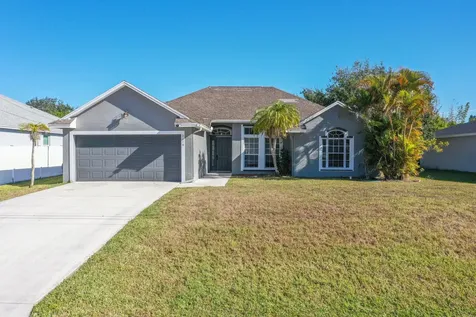 2619 Sw Fair Isle Road Port Saint Lucie FL 34987
