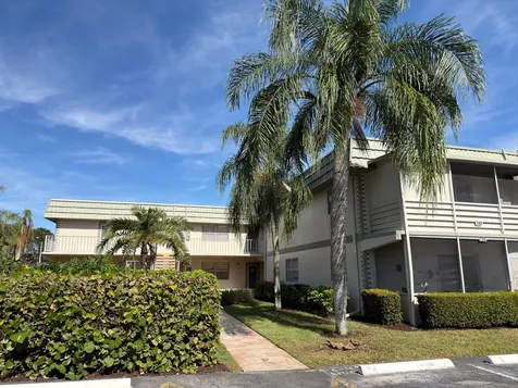 741 Monaco P Delray Beach FL 33446