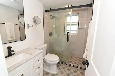 112 Salisbury West Palm Beach FL 33417