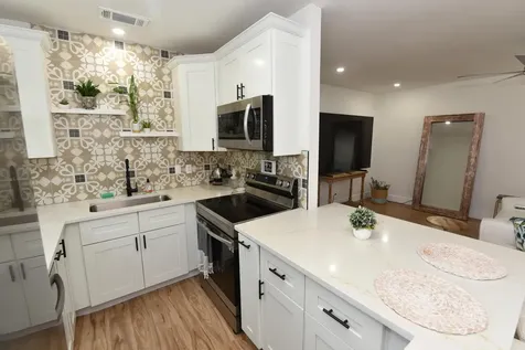 112 Salisbury West Palm Beach FL 33417