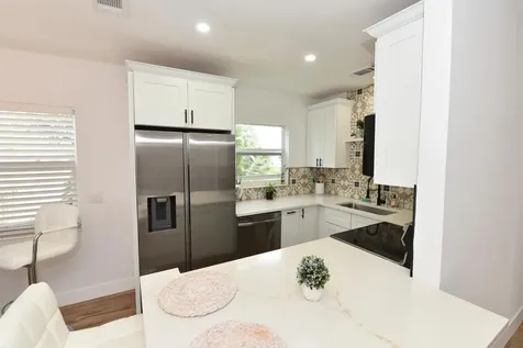 112 Salisbury West Palm Beach FL 33417