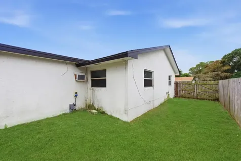 3847 Roan Court West Palm Beach FL 33403