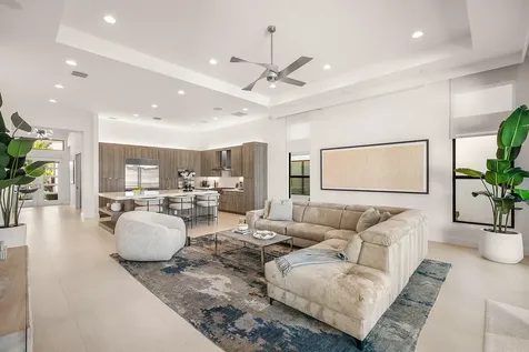 17135 Abruzzo Avenue Boca Raton FL 33496