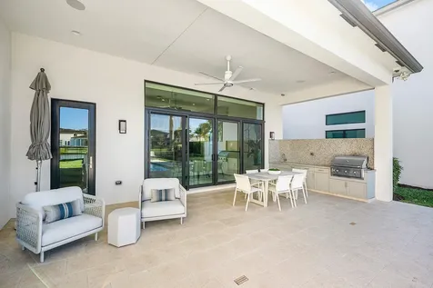17135 Abruzzo Avenue Boca Raton FL 33496