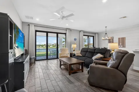 8275 Pedigree Circle Lake Worth FL 33467