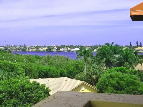 1000 Scotia Drive Hypoluxo FL 33462