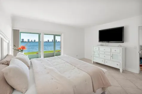 100 Wettaw Lane North Palm Beach FL 33408