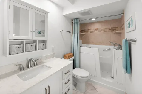 100 Wettaw Lane North Palm Beach FL 33408
