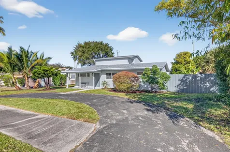 379 Nw 23rd Street Boca Raton FL 33431