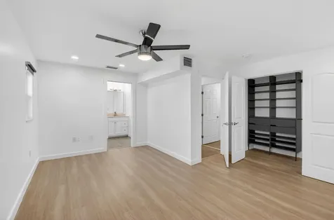 379 Nw 23rd Street Boca Raton FL 33431