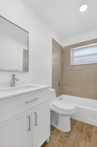 379 Nw 23rd Street Boca Raton FL 33431