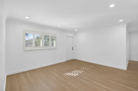 379 Nw 23rd Street Boca Raton FL 33431