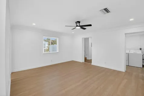 379 Nw 23rd Street Boca Raton FL 33431