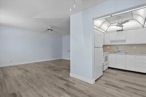 2004 Lake Osborne Drive Lake Worth Beach FL 33461