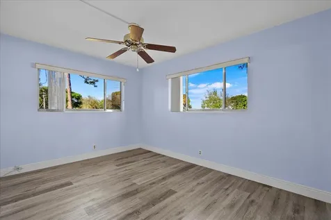 2004 Lake Osborne Drive Lake Worth Beach FL 33461