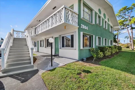 2004 Lake Osborne Drive Lake Worth Beach FL 33461