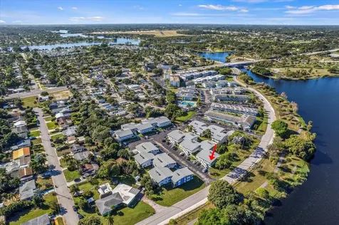 2004 Lake Osborne Drive Lake Worth Beach FL 33461