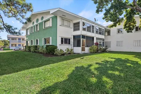 2004 Lake Osborne Drive Lake Worth Beach FL 33461