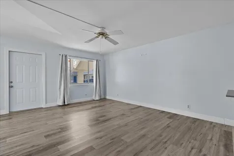 2004 Lake Osborne Drive Lake Worth Beach FL 33461