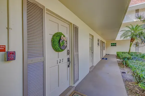 5560 Tamberlane Circle Palm Beach Gardens FL 33418