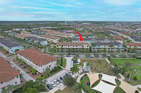 5161 Beckman Terrace Palm Beach Gardens FL 33418