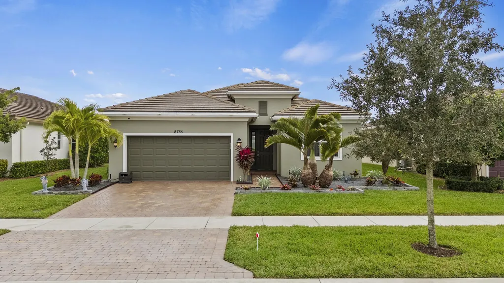 8735 Sw Vico Way Port Saint Lucie FL 34987