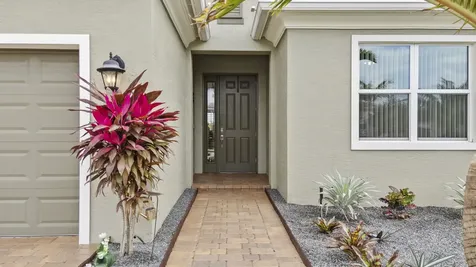 8735 Sw Vico Way Port Saint Lucie FL 34987
