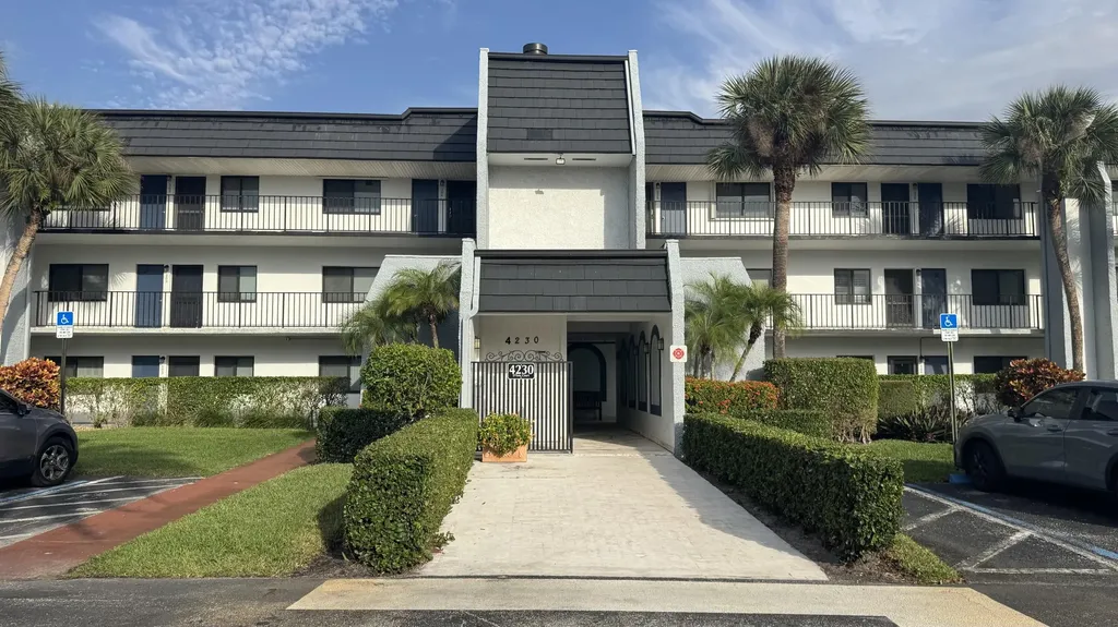 4230 D'este Court Lake Worth FL 33460