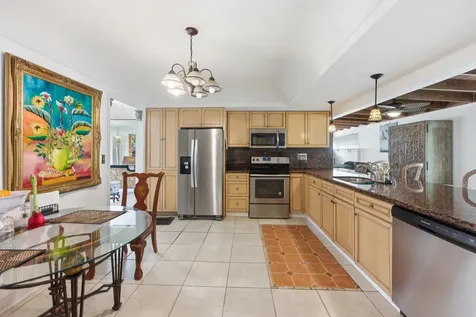4421 Ne 23rd Avenue Lighthouse Point FL 33064