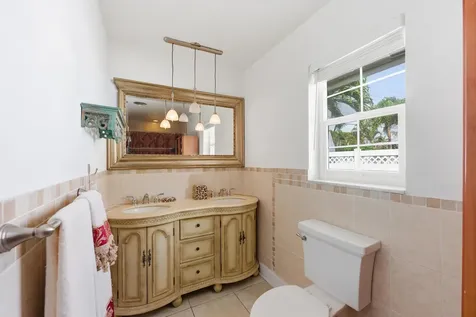4421 Ne 23rd Avenue Lighthouse Point FL 33064