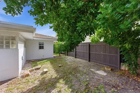 4421 Ne 23rd Avenue Lighthouse Point FL 33064