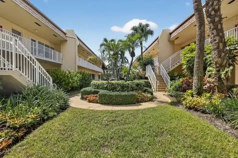 624 Snug Harbor Drive Boynton Beach FL 33435