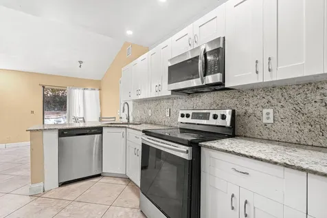 4134 Nw 2nd Lane Delray Beach FL 33445