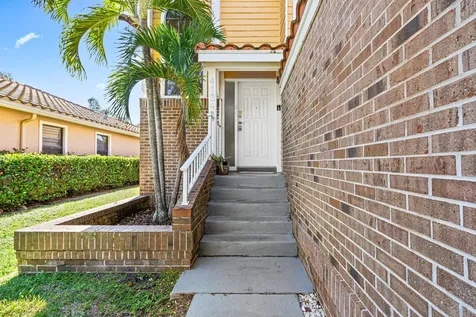 4134 Nw 2nd Lane Delray Beach FL 33445