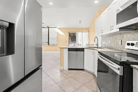 4134 Nw 2nd Lane Delray Beach FL 33445