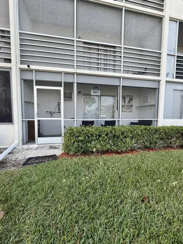 132 Preston D Boca Raton FL 33434