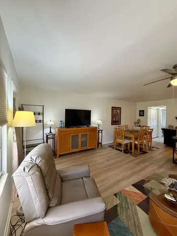 132 Preston D Boca Raton FL 33434
