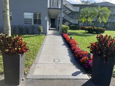 156 Suffolk D Boca Raton FL 33434