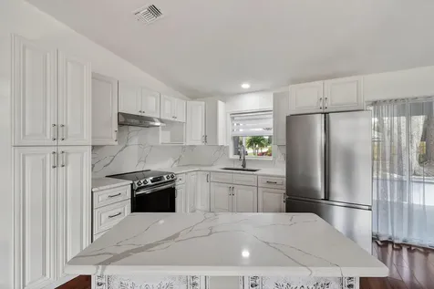 1757 Sw Ocean Cove Avenue Port Saint Lucie FL 34953