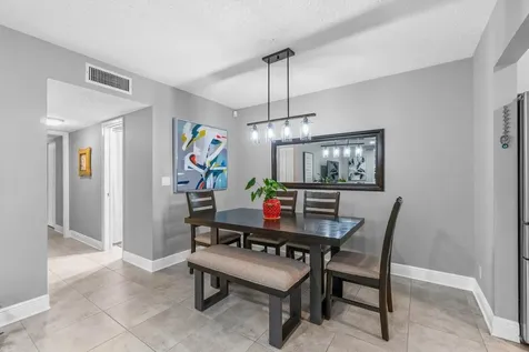 4935 Nw 2nd Street Delray Beach FL 33445