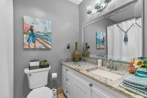 4935 Nw 2nd Street Delray Beach FL 33445